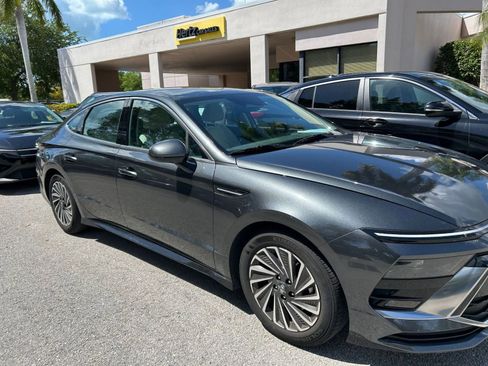 Used 2025 Hyundai Sonata SEL image 2