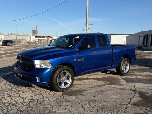 Used 2017 RAM 1500 Express image 2