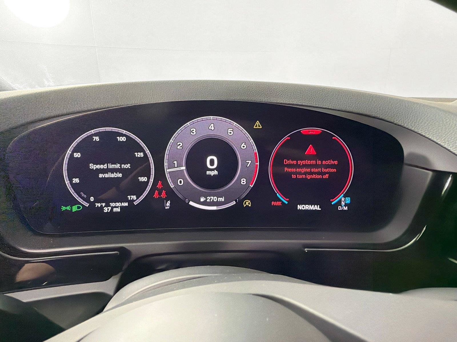 Certified 2025 Porsche Cayenne Coupe AWD/4WD image 19