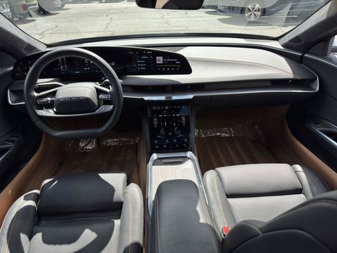 Used 2025 Lucid Air Touring AWD/4WD image 35