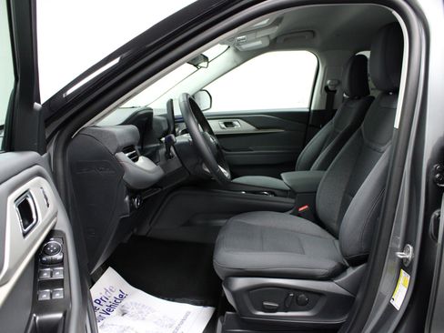 New 2026 Ford Explorer Active image 12