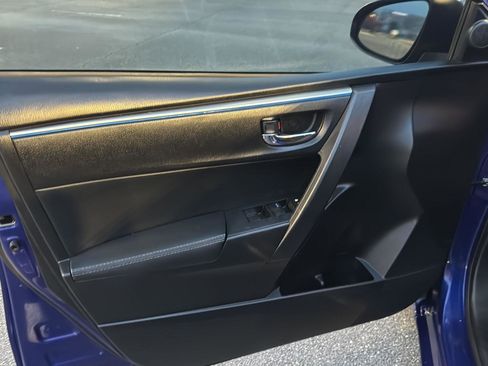 Used 2014 Toyota Corolla S Premium image 14