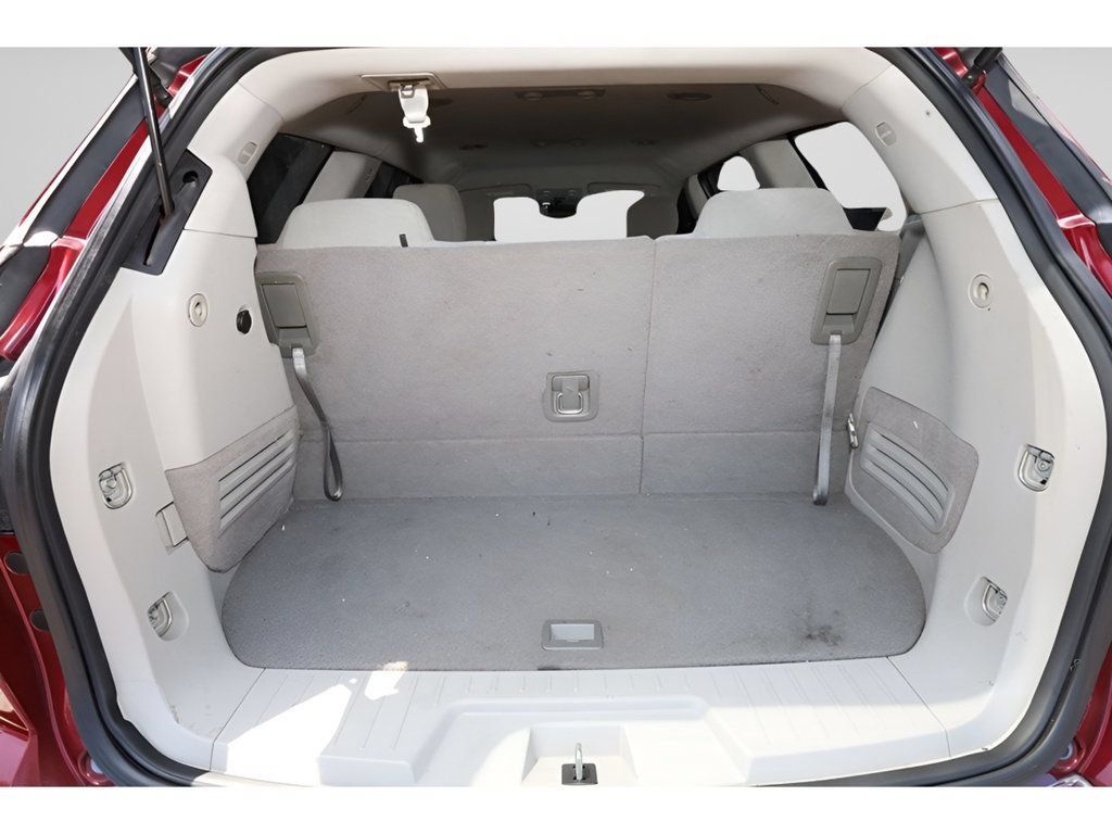 Used 2015 Buick Enclave Convenience FWD image 18
