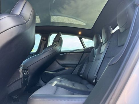 Used 2018 Tesla Model S 75D image 18