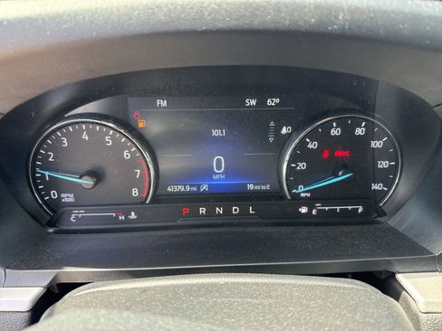 Used 2023 Ford Explorer XLT image 7