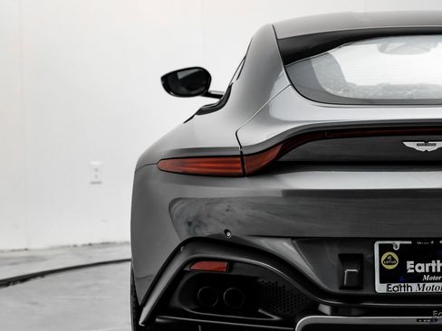 Used 2020 Aston Martin V8 Vantage Coupe image 12