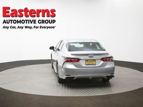 Used 2024 Toyota Camry SE image 39