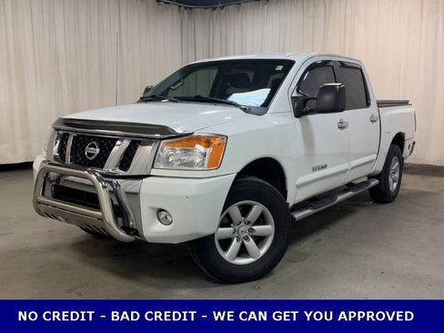 Used 2013 Nissan Titan SV image 12