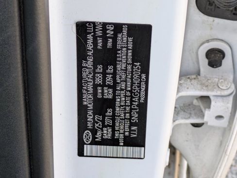 Certified 2023 Hyundai Elantra Limited image 15