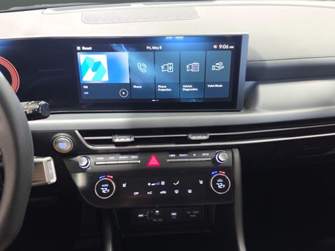 Used 2025 Hyundai Sonata SEL AWD/4WD image 12
