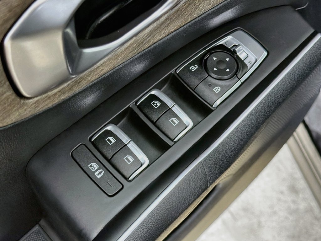 Used 2023 Kia Sorento S w/ Panoramic Sunroof Package AWD/4WD image 18
