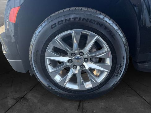 Used 2024 Chevrolet Suburban Premier image 14