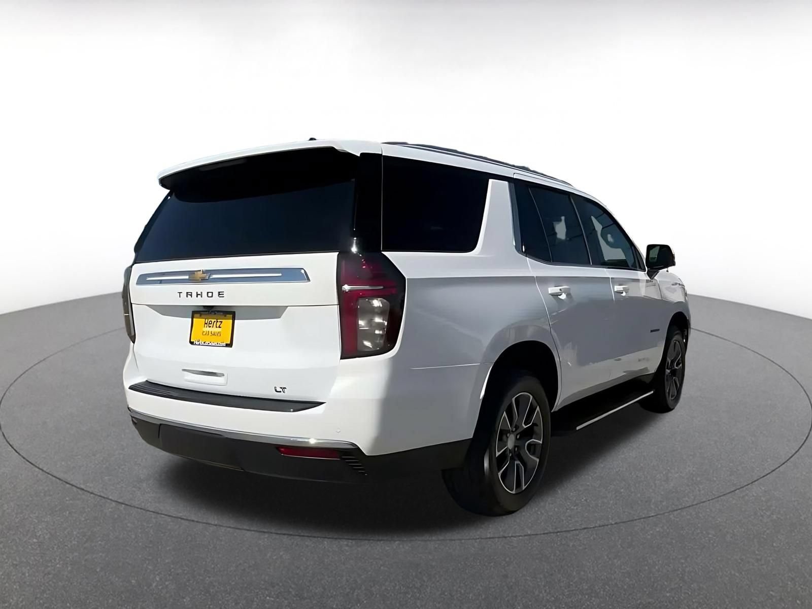 Used 2024 Chevrolet Tahoe LT w/ Luxury Package RWD image 13