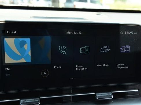 Used 2024 Hyundai Kona SEL FWD image 13