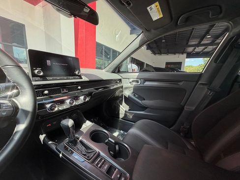 Used 2025 Honda Civic Sport image 27