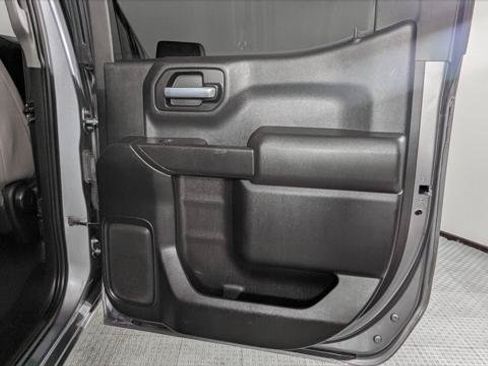 Used 2021 Chevrolet Silverado 1500 Custom RWD image 18