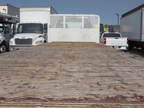 Used 2023 Ford F650 2WD Regular Cab Super Duty image 12