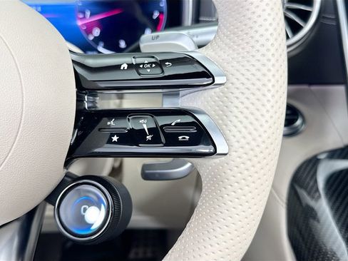 Certified 2022 Mercedes-Benz SL 63 AMG 4MATIC w/ AMG Aerodynamic Package image 12