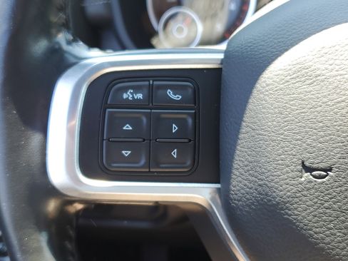 Used 2019 RAM 2500 Laramie w/ Black Appearance Package AWD/4WD image 19