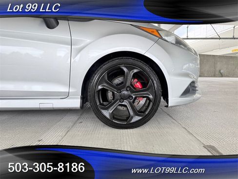Used 2015 Ford Fiesta ST FWD image 23