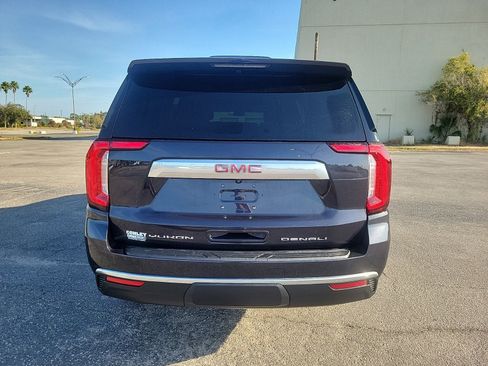 Used 2023 GMC Yukon XL Denali image 6