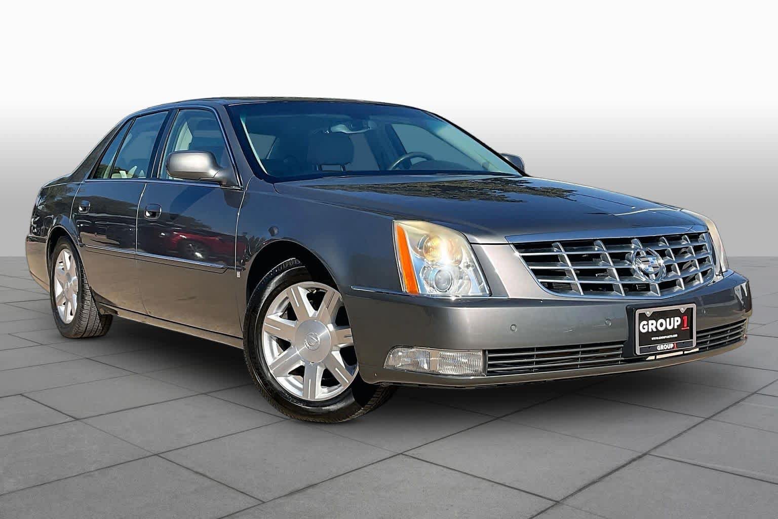 Used 2007 Cadillac DTS Luxury I FWD image 2