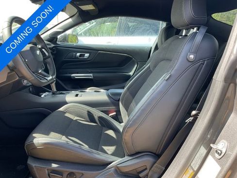 Used 2024 Ford Mustang Coupe RWD image 4