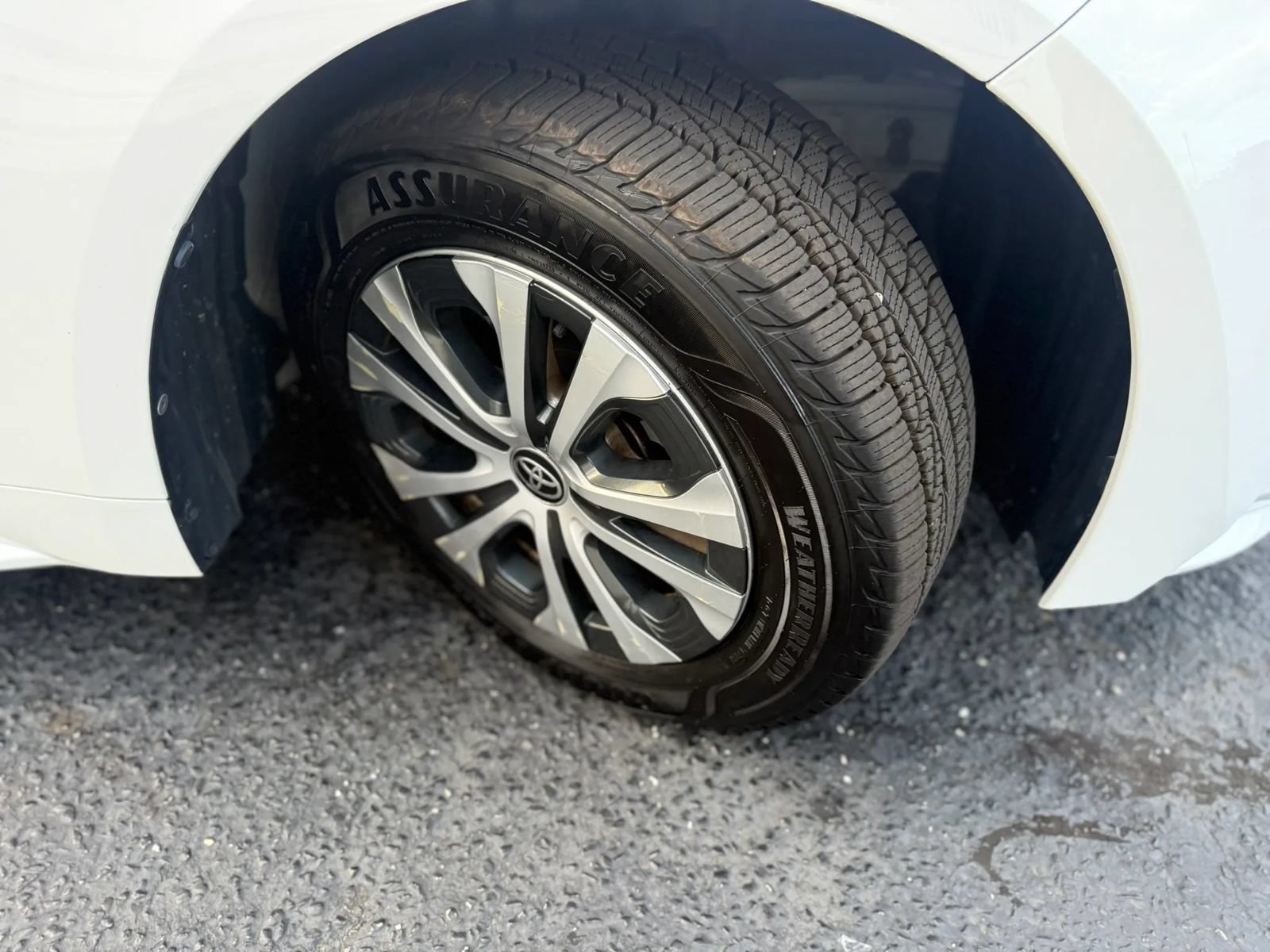 Used 2021 Toyota Corolla LE FWD image 51