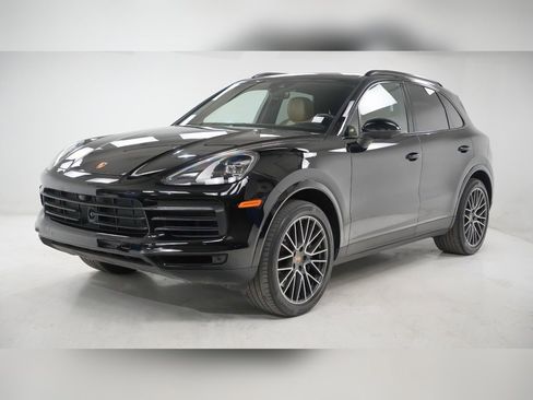 Certified 2023 Porsche Cayenne image 1
