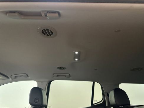 Used 2021 GMC Acadia SLT image 14