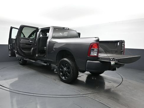 Used 2022 RAM 2500 Big Horn w/ Night Edition AWD/4WD image 27