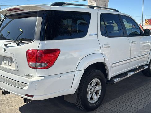 Used 2005 Toyota Sequoia SR5 image 5