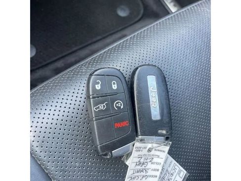 Used 2018 Jeep Grand Cherokee Summit image 29