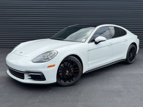 Certified 2018 Porsche Panamera 4 AWD/4WD image 1