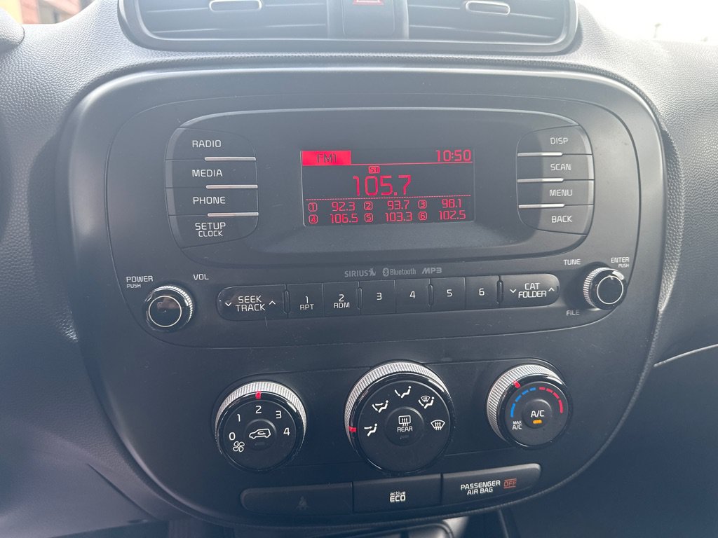 Used 2015 Kia Soul FWD image 21