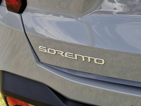 Certified 2024 Kia Sorento X-Line EX AWD/4WD image 16