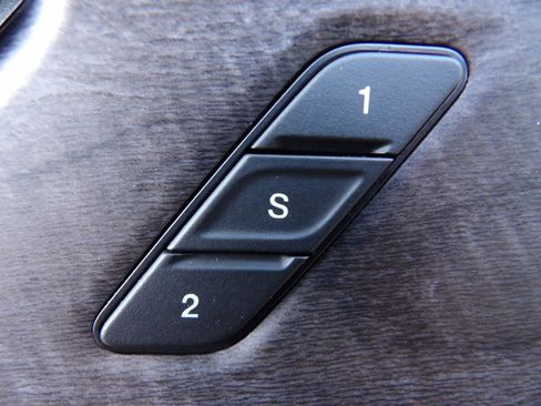 Used 2023 Jeep Grand Cherokee L Limited w/ Trailer Tow Group (B) image 11