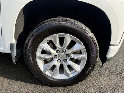 Used 2019 Chevrolet Silverado 1500 Custom image 18