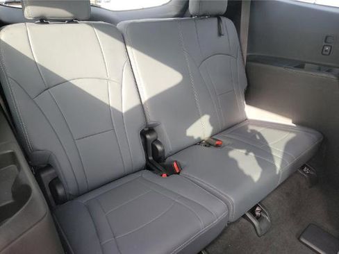 Used 2024 Buick Enclave Essence w/ Sport Touring Edition image 8