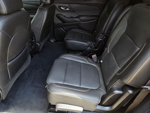 Used 2021 Chevrolet Traverse RS FWD image 23