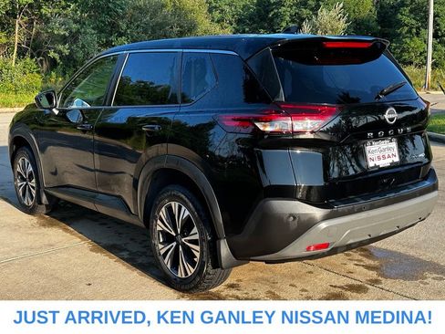 Certified 2023 Nissan Rogue SV AWD/4WD image 5