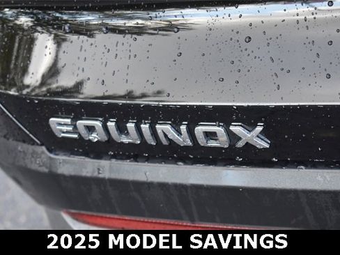 New 2025 Chevrolet Equinox LT w/ Safety and Technology Package image 15