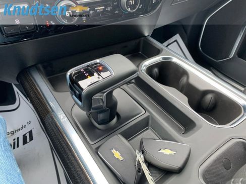 Used 2025 Chevrolet Silverado 1500 LT w/ All Star Edition Plus image 25