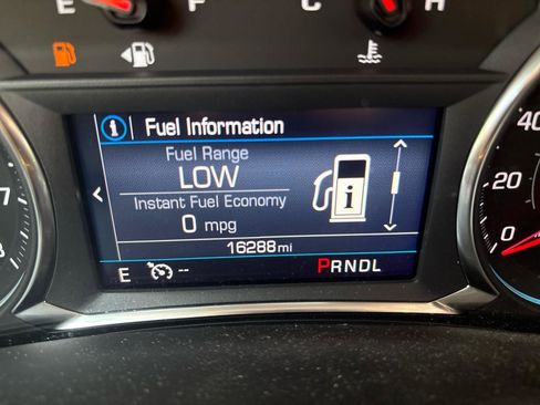 Used 2024 Chevrolet Equinox LT w/ LPO, Floor Liner Package FWD image 9