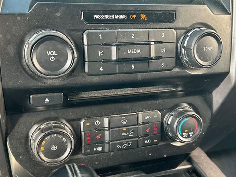 Used 2018 Ford F150 XLT w/ Equipment Group 302A Luxury image 12