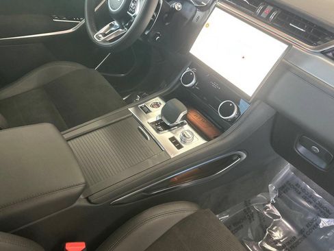New 2026 Jaguar F-PACE SVR 575 Edition AWD/4WD image 29