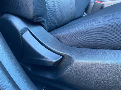 Used 2023 Subaru Crosstrek 2.0i image 10