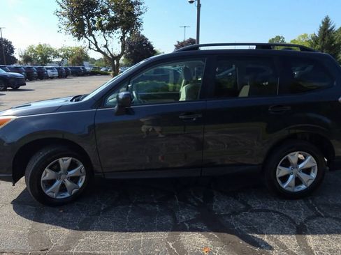 Used 2016 Subaru Forester 2.5i Premium AWD/4WD image 5