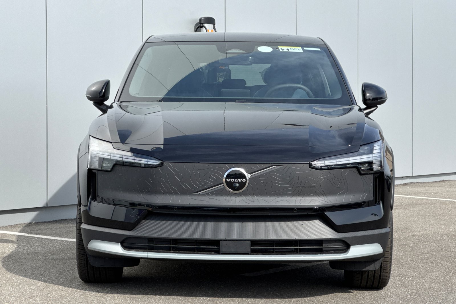 New 2026 Volvo EX30 Cross Country Ultra w/ Protection Package AWD/4WD image 8