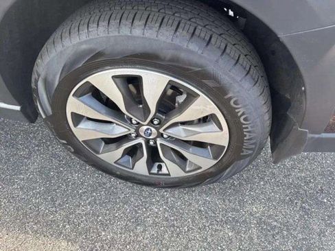 Used 2025 Subaru Outback Limited image 33